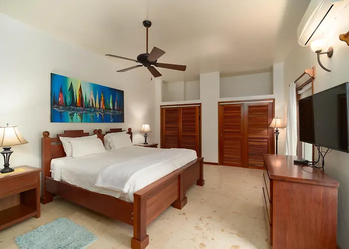 Residences At Barrier Reef 8b Oceanview 2 Bedroom By Floreo Holiday home *