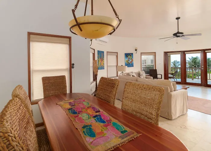 Residences At Barrier Reef 8b Oceanview 2 Bedroom By Floreo Holiday home *